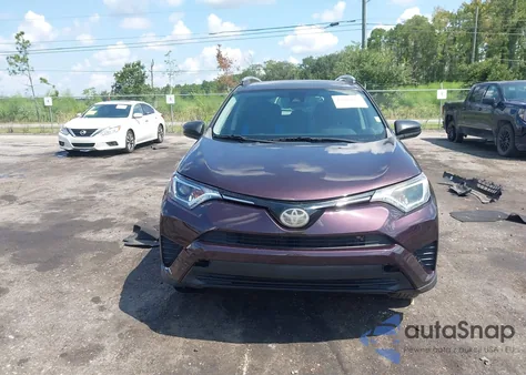2017 Toyota Rav4 Le z USA, uszkodzony, nr VIN 2T3ZFREV8HW366827